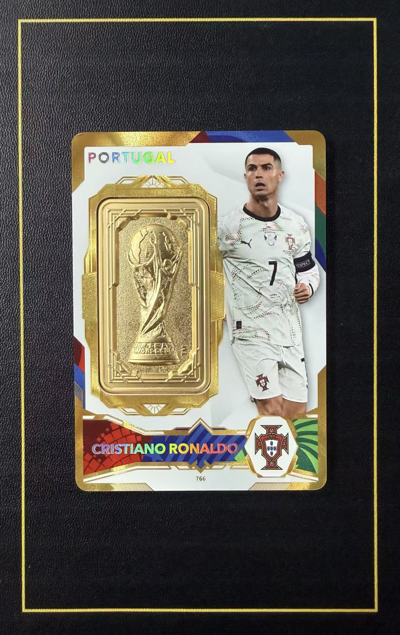 【超新星精品】2026 Panini World Cup Cristiano Ronaldo 卡游 世界杯 葡萄牙 C罗 克里斯蒂亚诺 罗纳尔多 59编 大力神杯 荣耀杯芒卡 1：4067 超大比例SSP 瑕疵如图【C08V007m001】