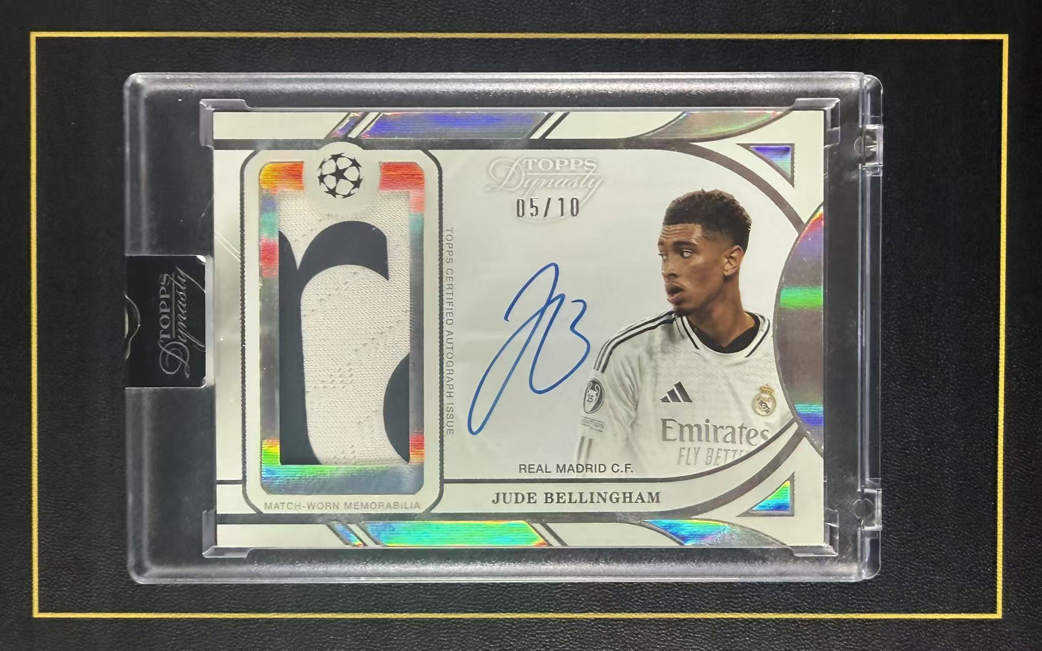 【超新星精品】2025 Topps Dynasty Jude Bellingham 王朝 皇马 皇家马德里 英格兰 贝林厄姆 5/10编 同背 闪版 PA 球衣 暴力切割 Patch GU亲穿 卡签 签字 原封砖【V917008U002】