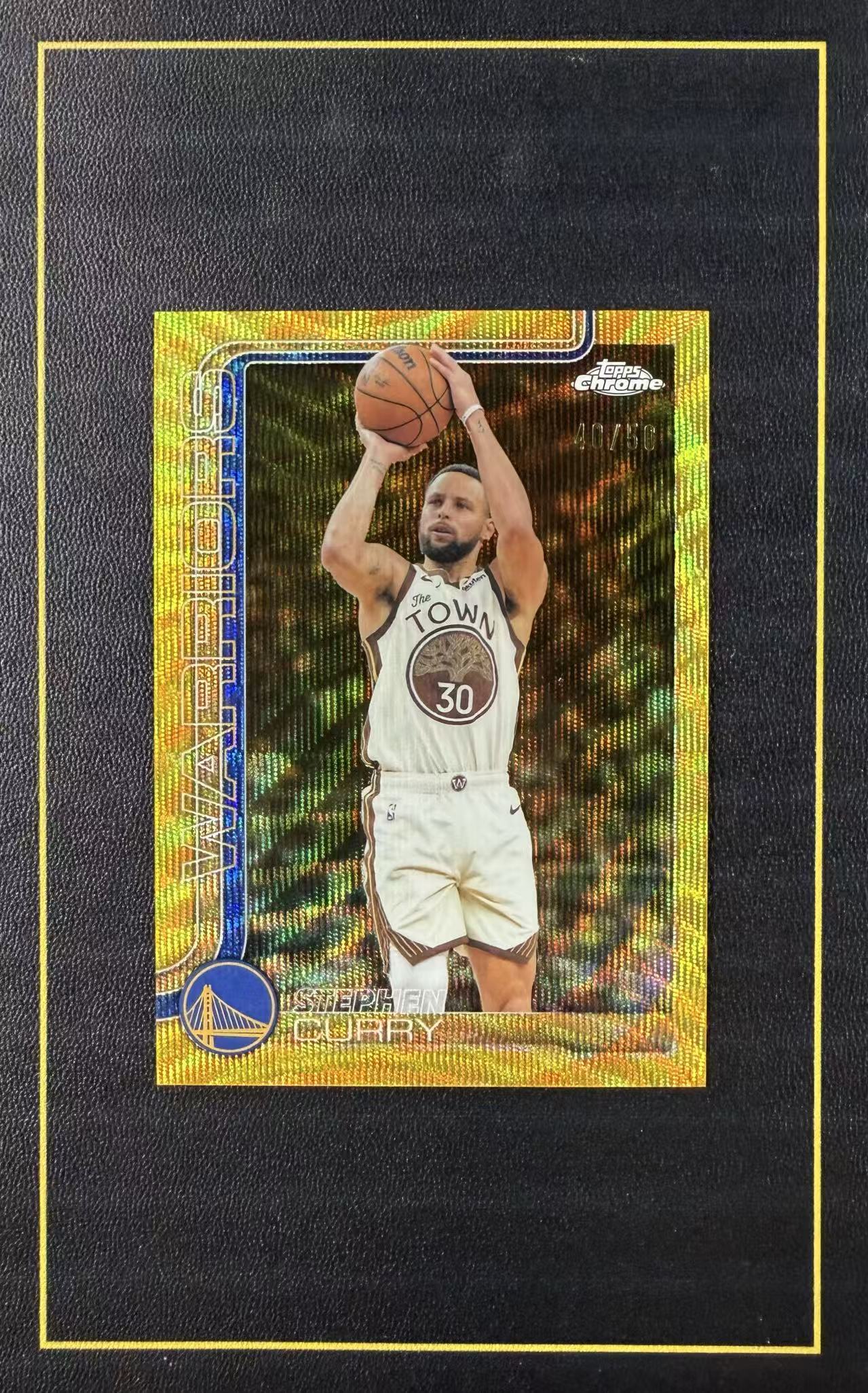 【超新星精品】2025-26 Topps Chrome Update TCU Stephen Curry 勇士 萌神 斯蒂芬库里 50编 金波纹折 折射 瑕疵如图【C07W006u003】