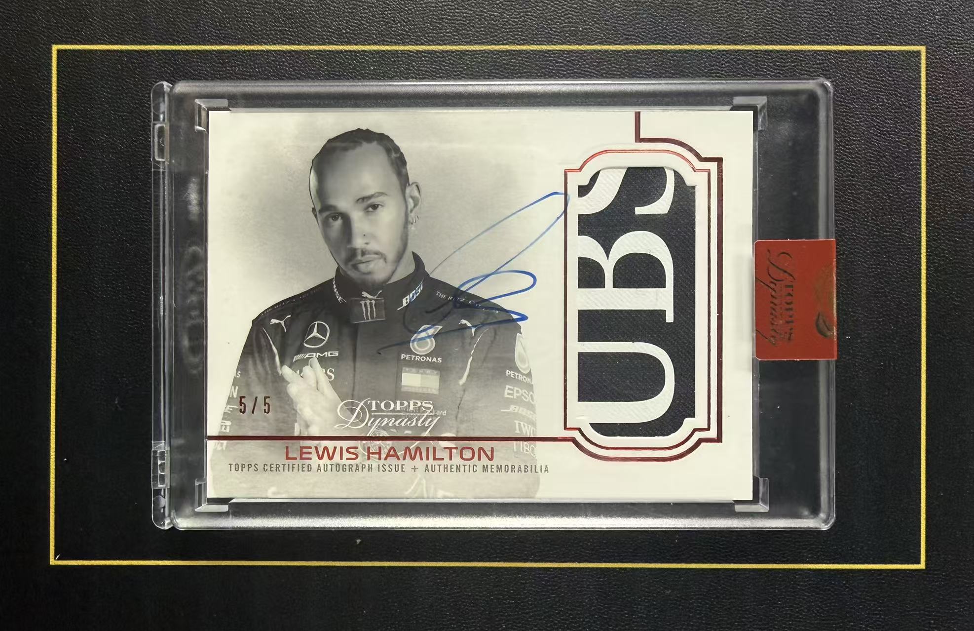 【超新星精品】2020 Topps Dynasty Lewis Hamilton 元年 王朝 梅赛德斯奔驰 刘易斯汉密尔顿 5/5编 尾编 红平行 PA 赞助商实物切割 系列hit 卡签 签字 原封砖 墨迹如图【V151004C003】